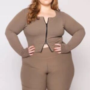 Women's Long Sleeve Zip-Up Top - Brown